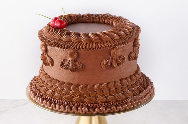 DawnFoods_ChocolateCherryVictorianCake.jpg