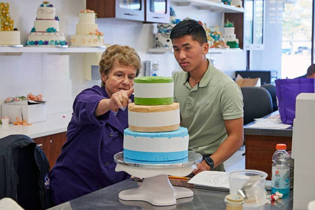 Wilton_CakeDecoratingClass.jpg